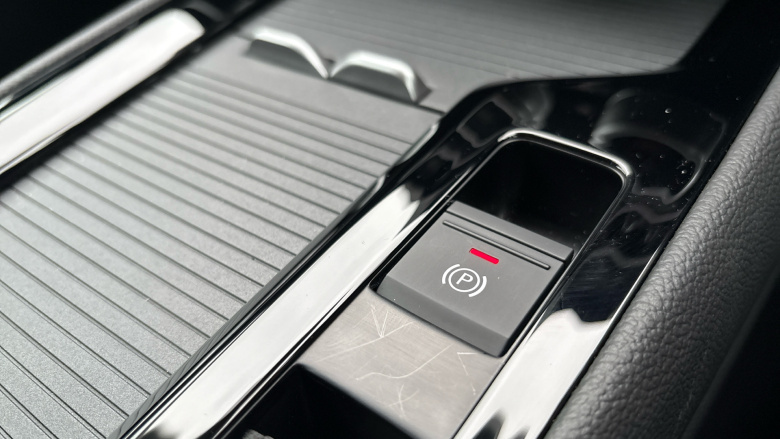 Skoda Superb 2.0 TDI 193 Laurin + Klement 4X4 5dr DSG Diesel Estate